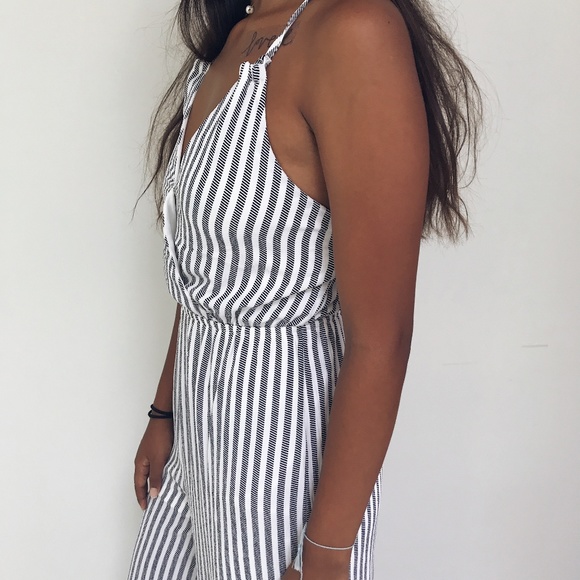🆕 Davina - White + Black Striped Jumpsuit - Picture 3 of 7